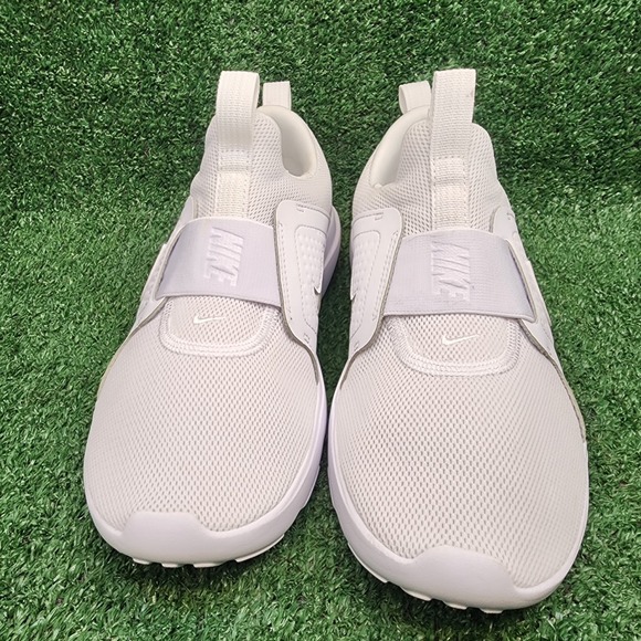 Womens Size 7.5 Nike AD Triple White Slip On Walking Sneakers DJ1001-100 - Picture 4 of 8